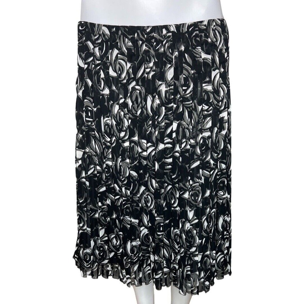 Liz Claiborne Skirt Womens 10 Petite Black Gray Floral Flowers A-Line Bloomcore